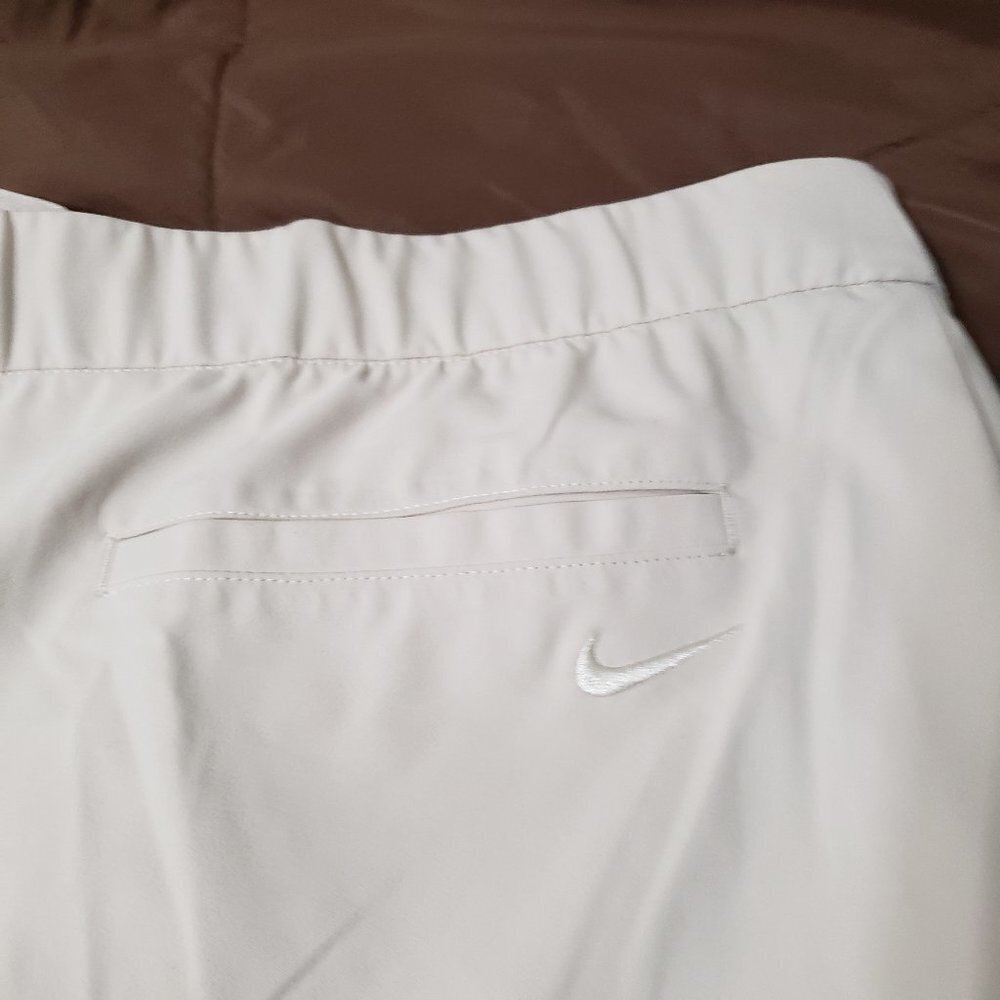 Nike Short - Picture 4 of 6
